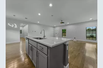 5635 Philip Avenue, Dallas, TX 75223 - Photo 13