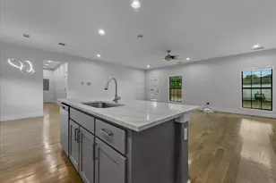 5635 Philip Ave, Dallas, TX 75223 - Photo 13