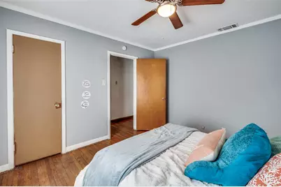 1033 Lydick Lane, River Oaks, TX 76114 - Photo 17