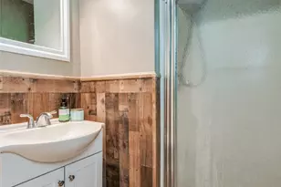 1033 Lydick Ln, River Oaks, TX 76114 - Photo 21