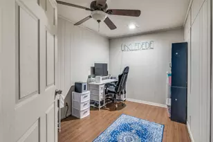 1033 Lydick Ln, River Oaks, TX 76114 - Photo 15