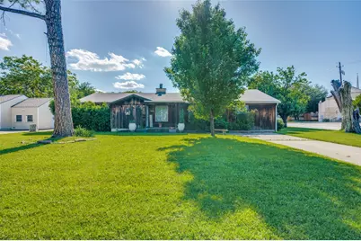 1033 Lydick Lane, River Oaks, TX 76114 - Photo 1