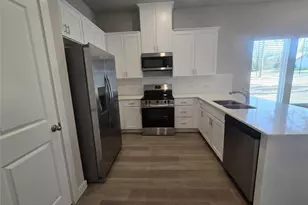 331 E Hull St, Denison, TX 75021 - Photo 5