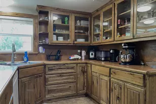 120 N 10th Ave, Teague, TX 75860 - Photo 9