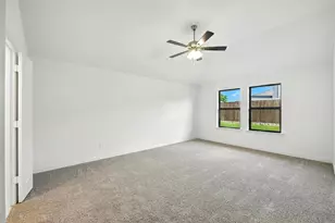 629 Mooney Dr, Saginaw, TX 76179 - Photo 33