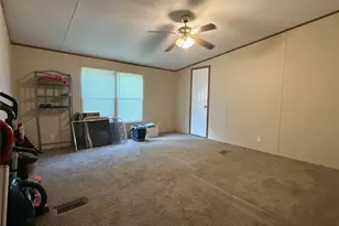 109 Coolibar Ct, Weatherford, TX 76085 - Photo 5