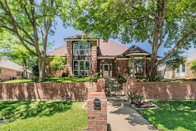 707 Kyle Drive, Arlington, TX 76011 - Photo 1