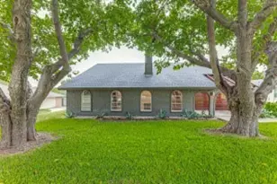 7640 Skylake Dr, Fort Worth, TX 76179 - Photo 3