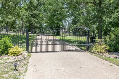 902 E South Street, Lindale, TX 75771 - Photo 37