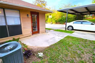 2202 Bolivar St, Denton, TX 76201 - Photo 9