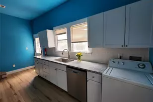 511 W Sycamore Street W, Denton, TX 76201 - Photo 5