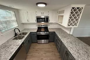 2202 Pontiac Dr, Arlington, TX 76013 - Photo 9