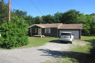 344 Castle Dr, Pottsboro, TX 75076 - Photo 1