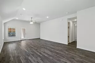 1215 Stockton Ln, Red Oak, TX 75154 - Photo 9