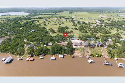 818 Country Club Road, Bowie, TX 76230 - Photo 31