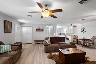 818 Country Club Rd, Bowie, TX 76230 - Photo 5