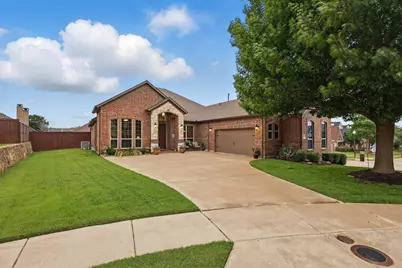 2801 Spring Oaks Drive, Highland Village, TX 75077 - Photo 1