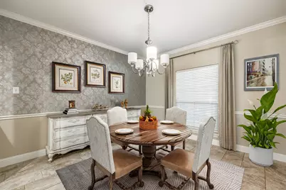 2404 Summer Court, Arlington, TX 76001 - Photo 3