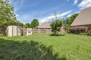 2404 Summer Ct, Arlington, TX 76001 - Photo 29