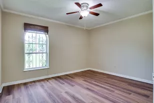 501 Panama Ct, Granbury, TX 76048 - Photo 17