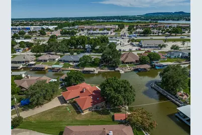 501 Panama Court, Granbury, TX 76048 - Photo 25