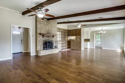 501 Panama Court, Granbury, TX 76048 - Photo 5