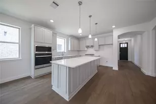 2256 Valencia Dr, Little Elm, TX 75068 - Photo 5