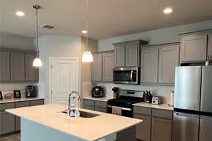 5266 Meadow Ln, Krum, TX 76249 - Photo 5