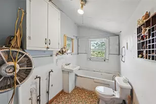 402 S Watson St, Alvarado, TX 76009 - Photo 15