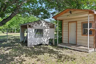 402 S Watson St, Alvarado, TX 76009 - Photo 5