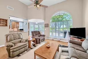 615 Kiowa Dr W, Lake Kiowa, TX 76240 - Photo 11