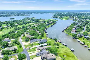 615 Kiowa Dr W, Lake Kiowa, TX 76240 - Photo 35