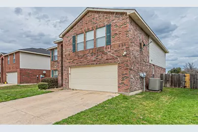 3016 Cesareo Drive, Grand Prairie, TX 75052 - Photo 3