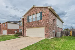 3016 Cesareo Dr, Grand Prairie, TX 75052 - Photo 3