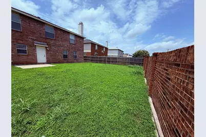 3016 Cesareo Drive, Grand Prairie, TX 75052 - Photo 17