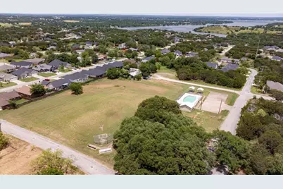 2301 Steepleridge Circle, Granbury, TX 76048 - Photo 11