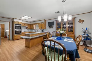 402 N Walnut St, Lacy Lakeview, TX 76705 - Photo 7