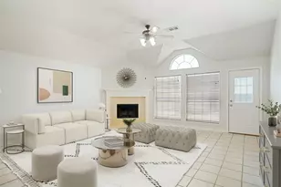 5000 Coral Creek Dr, Fort Worth, TX 76135 - Photo 3