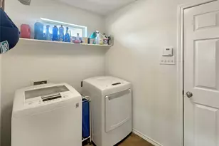 10717 Greenview Ct, Benbrook, TX 76126 - Photo 25