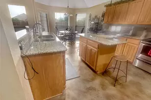 10717 Greenview Ct, Benbrook, TX 76126 - Photo 5