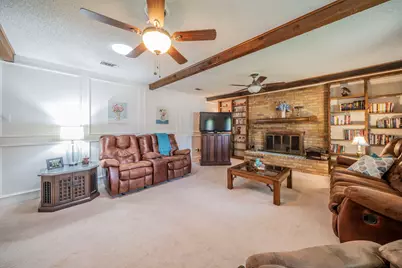 2138 Wellington Drive, Grand Prairie, TX 75051 - Photo 7