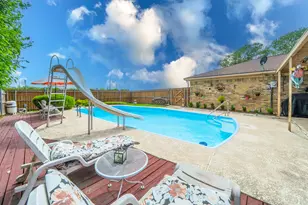 2138 Wellington Dr, Grand Prairie, TX 75051 - Photo 27