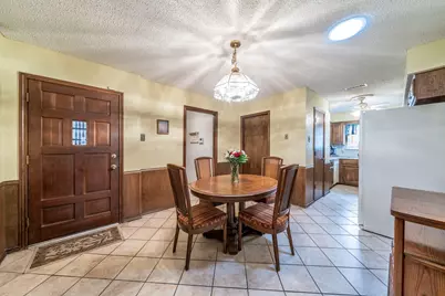 2138 Wellington Drive, Grand Prairie, TX 75051 - Photo 13