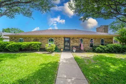 2138 Wellington Drive, Grand Prairie, TX 75051 - Photo 1