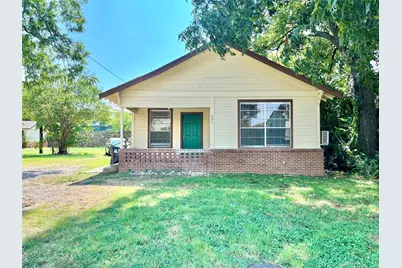 521 W Collins Street, Denton, TX 76201 - Photo 1
