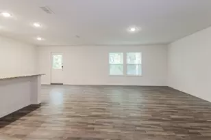 304 Outboard Dr, Gun Barrel City, TX 75156 - Photo 3