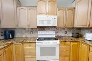 1407 Lady Amber Ln, Granbury, TX 76049 - Photo 9