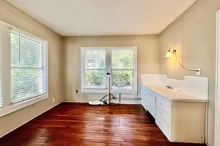 701 W Sycamore St, Denton, TX 76201 - Photo 7