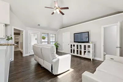 6700 Canalview Drive, Arlington, TX 76016 - Photo 19