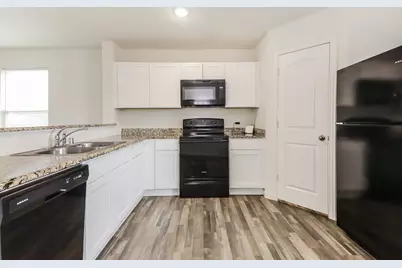 330 Flagship Lane, Gun Barrel City, TX 75156 - Photo 9